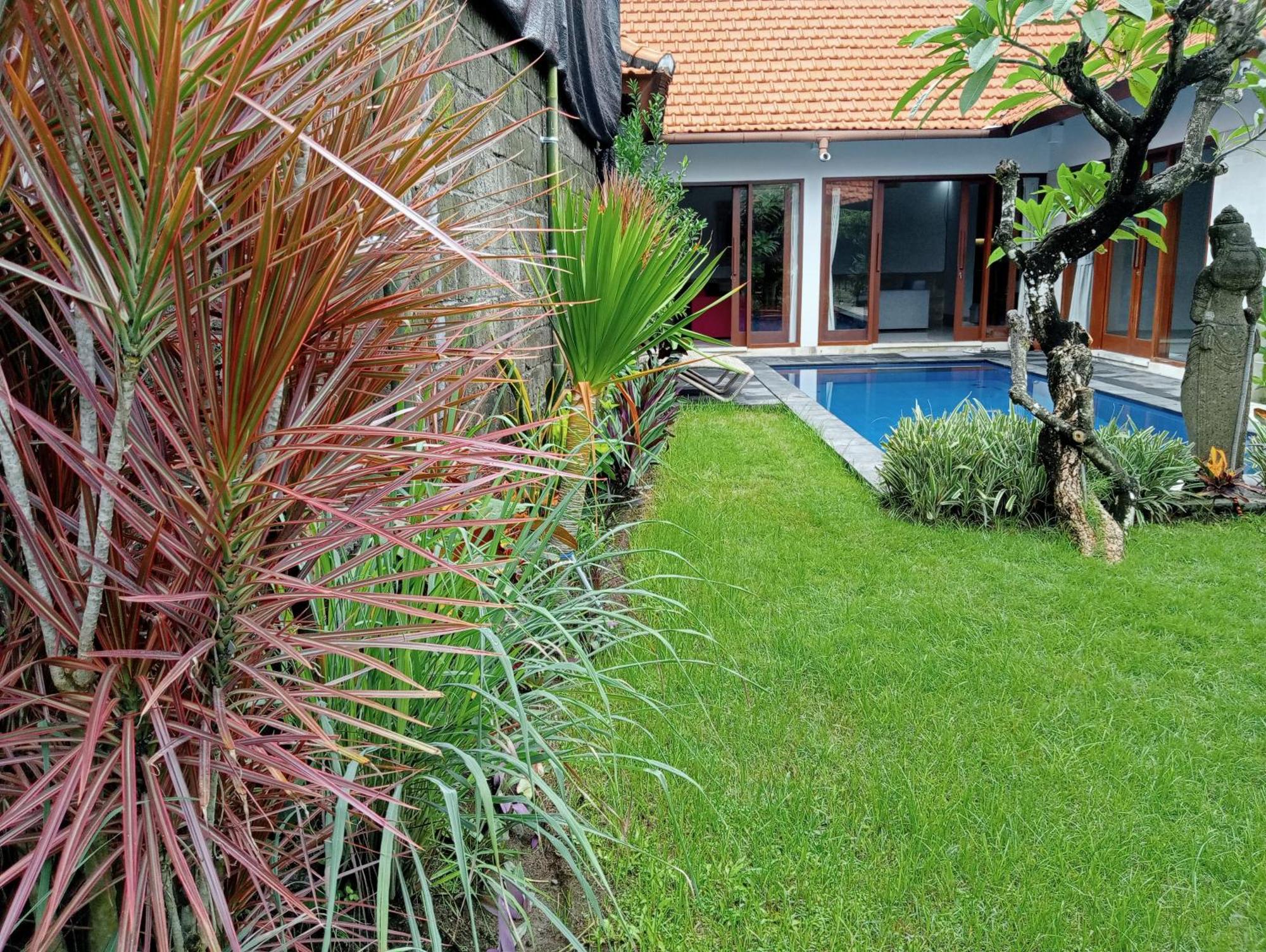 Pondok Indah Villa Ujung Exterior photo
